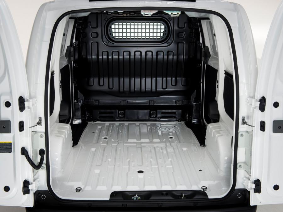  Nissan e-NV200 Van 2014 года  (фото 9 из 10)